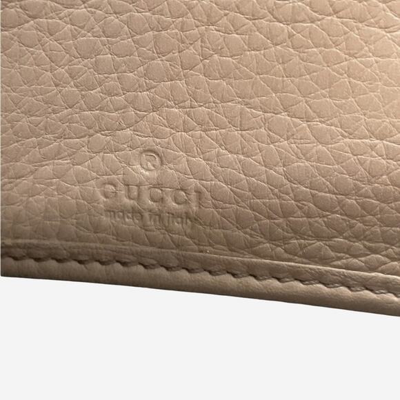 Gucci Beige Pebbled Leather Full-Sized Zip Around Wallet - Picture 5 of 9